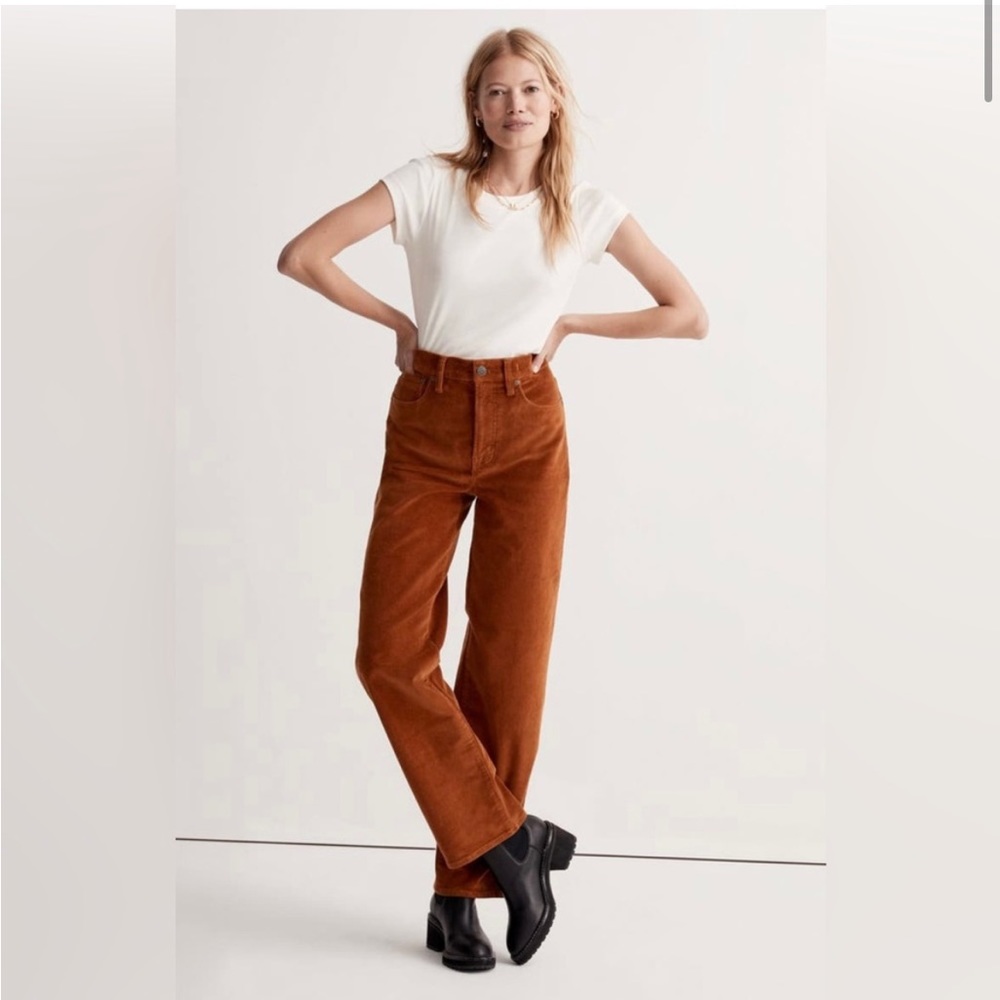 Madewell The Perfect Vintage Wide-Leg
Corduroy Pant $108